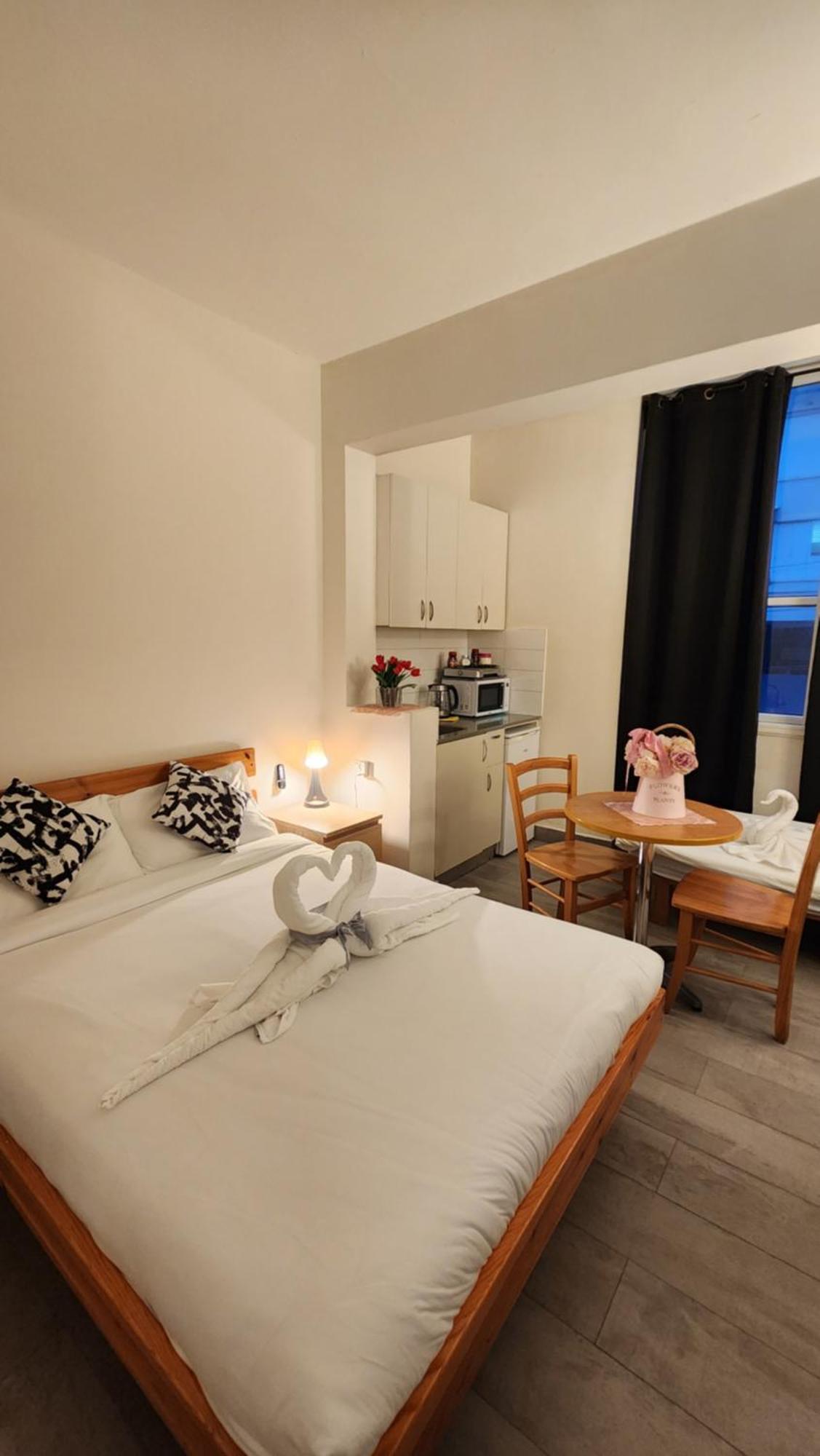 David Hameleh House Apart otel Netanya Oda fotoğraf